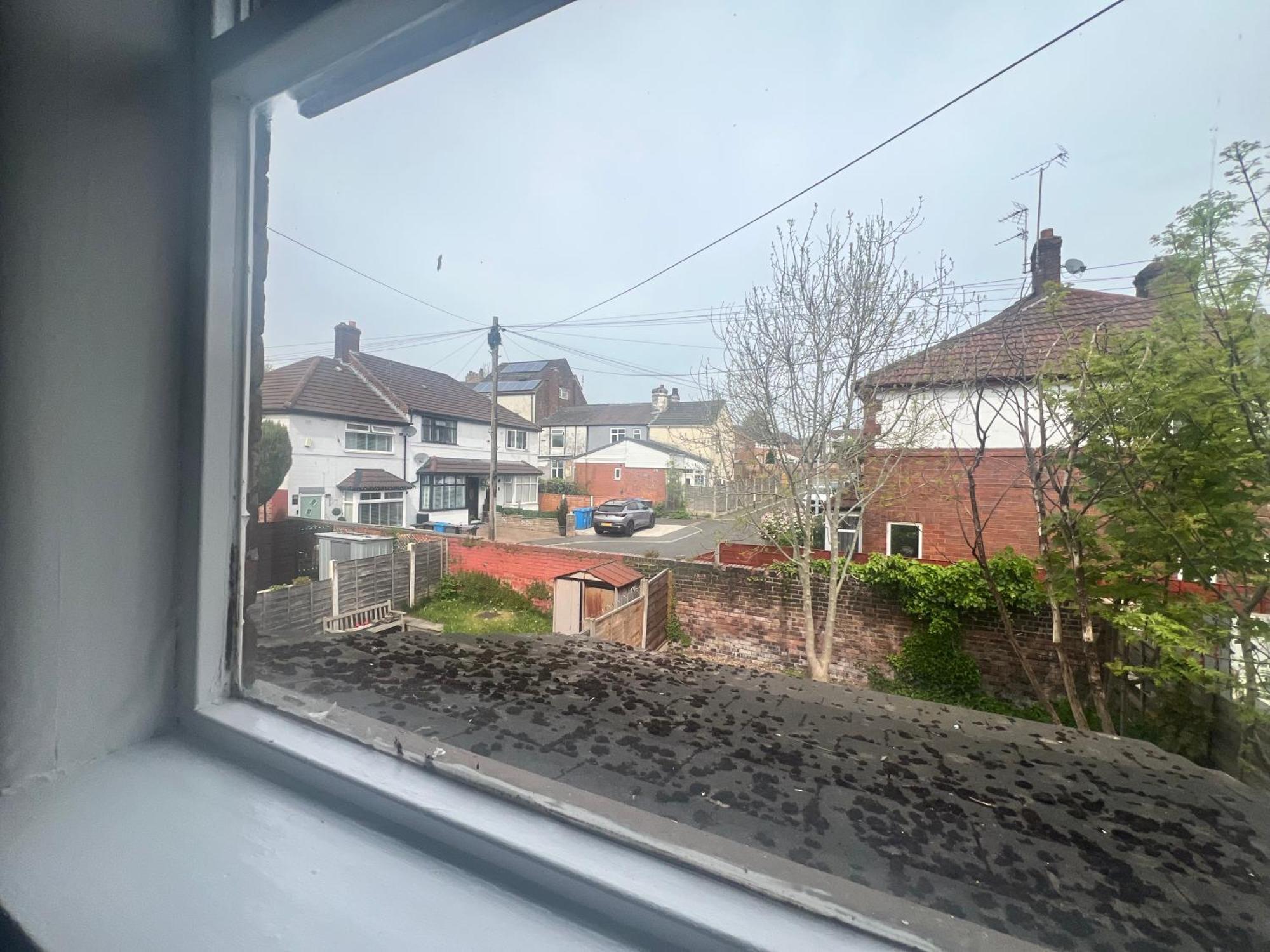 Holiday home Spacious House Close To With Free Parking Manchester